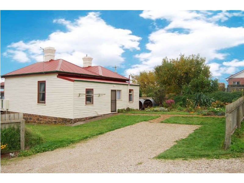 125 Emu Bay Road, Deloraine TAS 7304