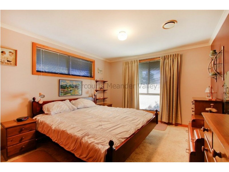 Deloraine TAS 7304