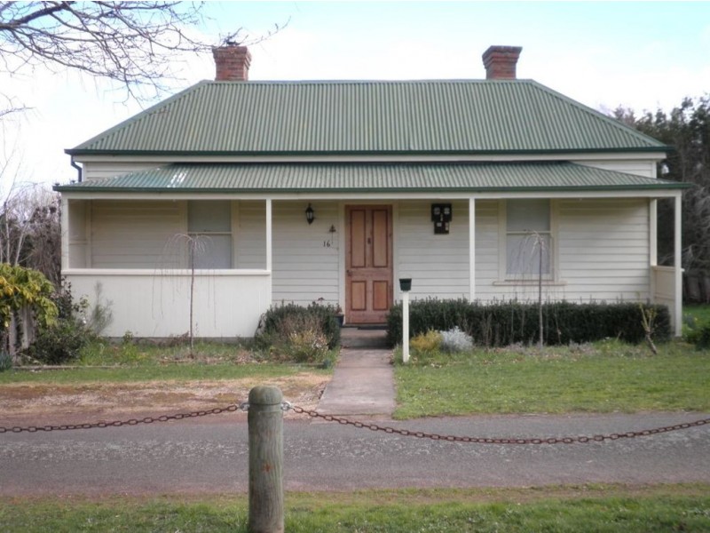 16 Lonsdale Promenade, Westbury TAS 7303