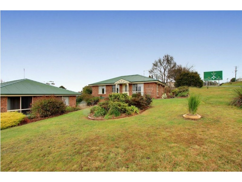 2/142 Emu Bay Road, Deloraine TAS 7304