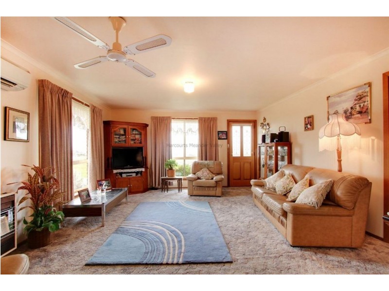 2/142 Emu Bay Road, Deloraine TAS 7304