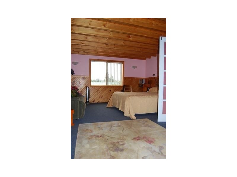 12 East Barrack Street, Deloraine TAS 7304