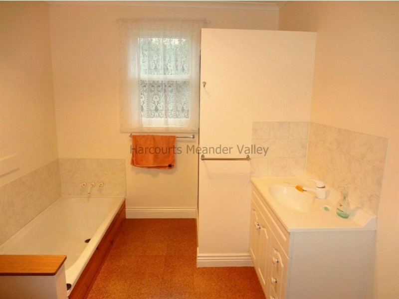 34 Meander Valley Road, Carrick TAS 7291