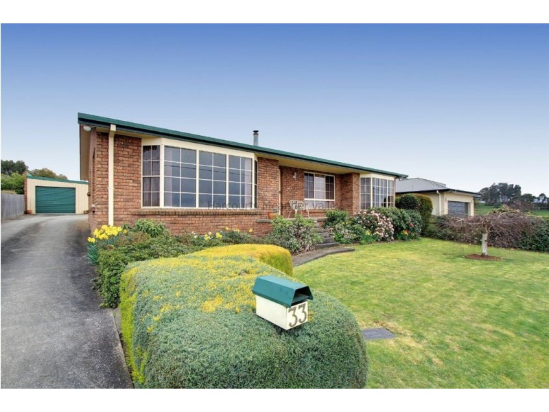 33 Dry Street, Deloraine TAS 7304