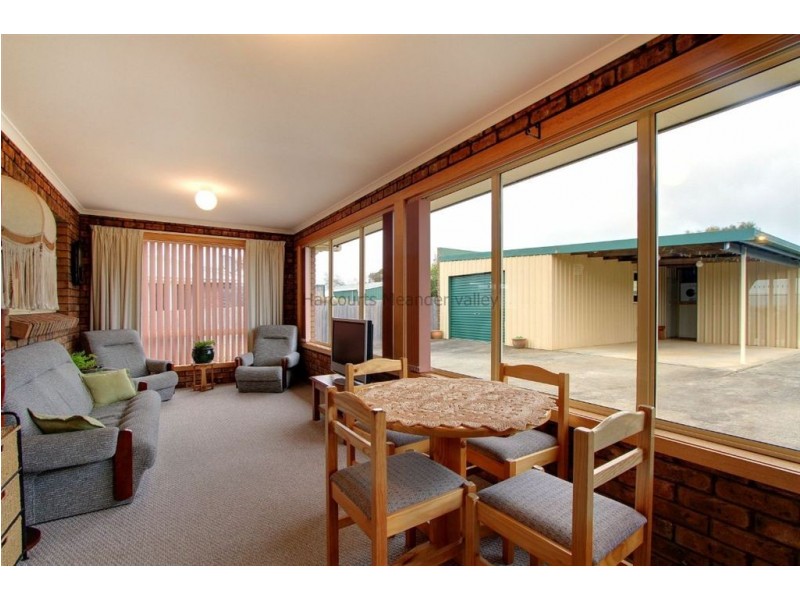 33 Dry Street, Deloraine TAS 7304