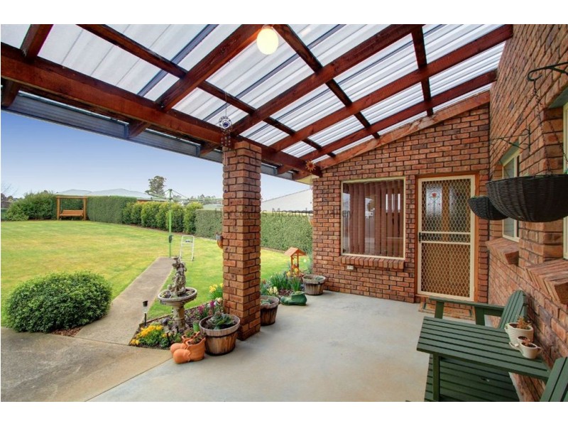 33 Dry Street, Deloraine TAS 7304