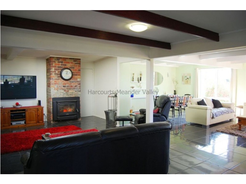 22 East Westbury Place, Deloraine TAS 7304