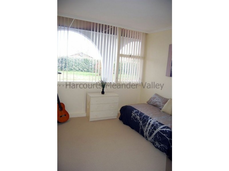 22 East Westbury Place, Deloraine TAS 7304