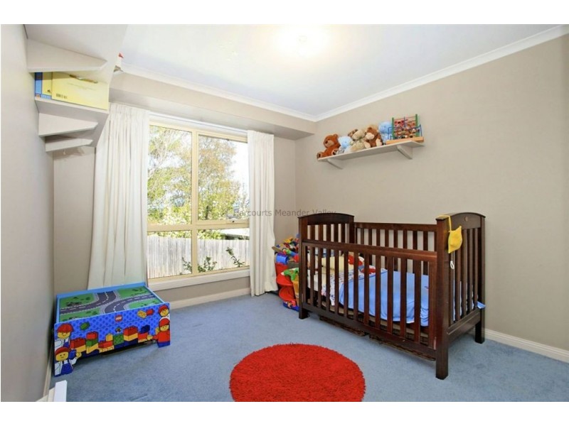 Deloraine TAS 7304
