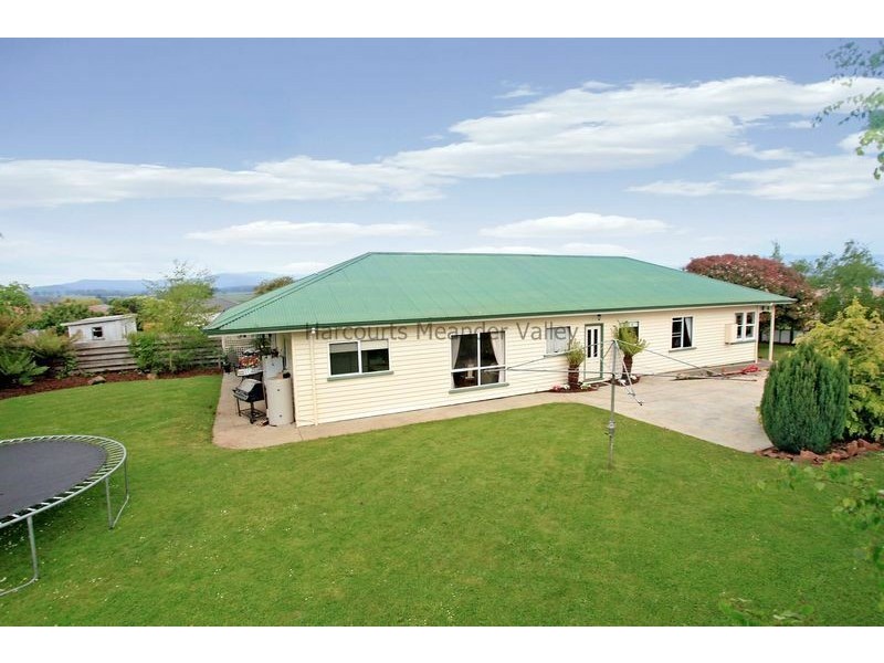 9 High Street, Deloraine TAS 7304