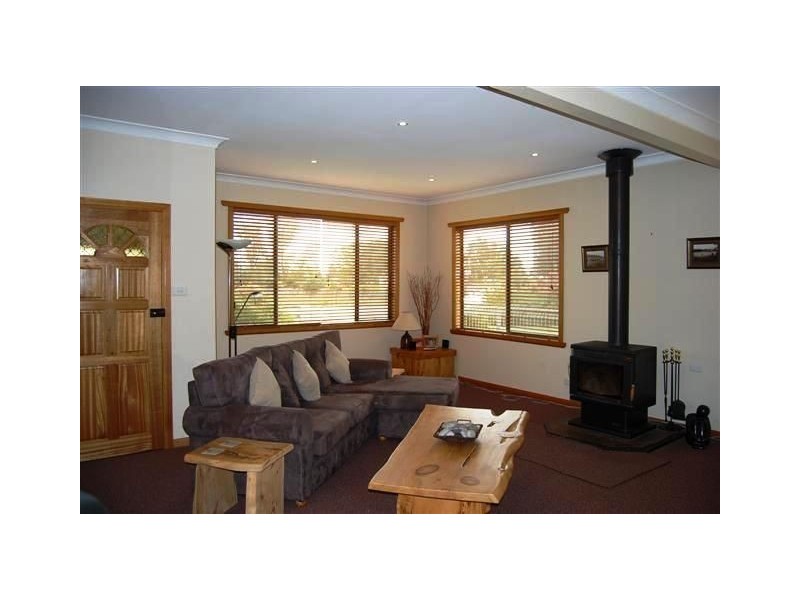 18 Meander Valley Road, Westbury TAS 7303