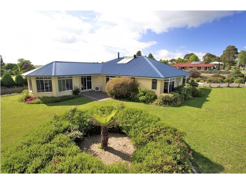 16 Rickman Street, Deloraine TAS 7304