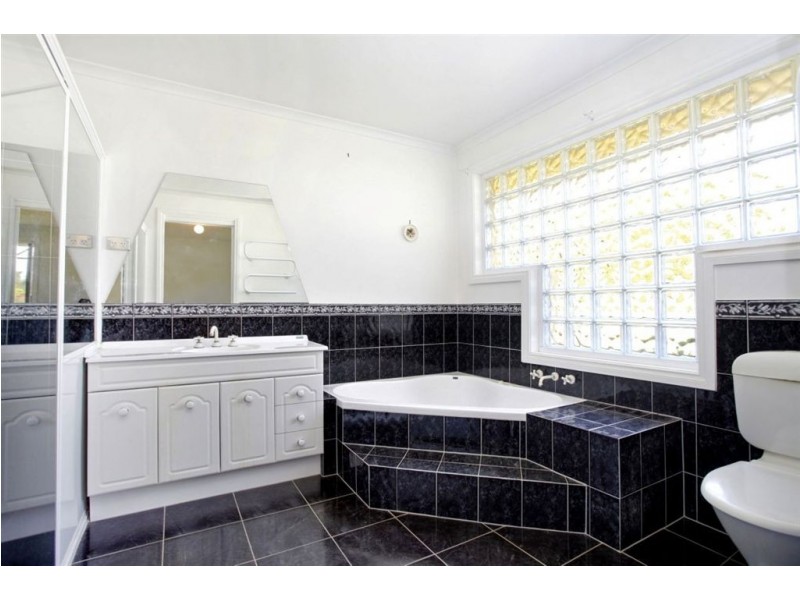 16 Rickman Street, Deloraine TAS 7304