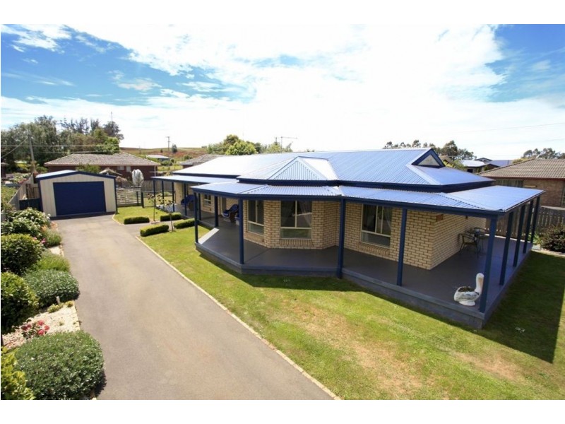 3 Kaye Elizabeth Place, Deloraine TAS 7304
