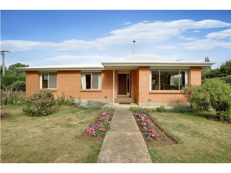 18 Lonsdale Promenade, Westbury TAS 7303