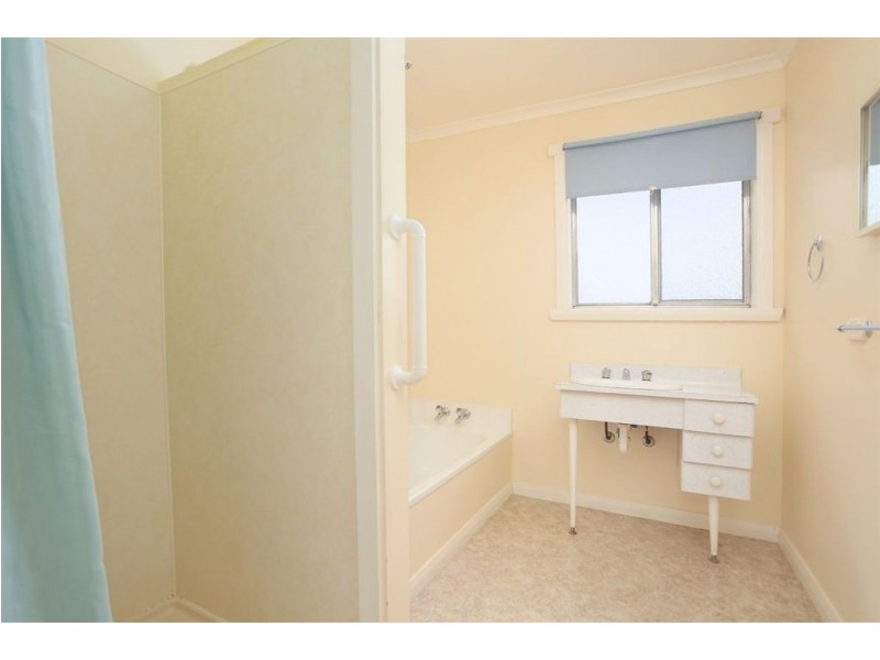 18 Lonsdale Promenade, Westbury TAS 7303