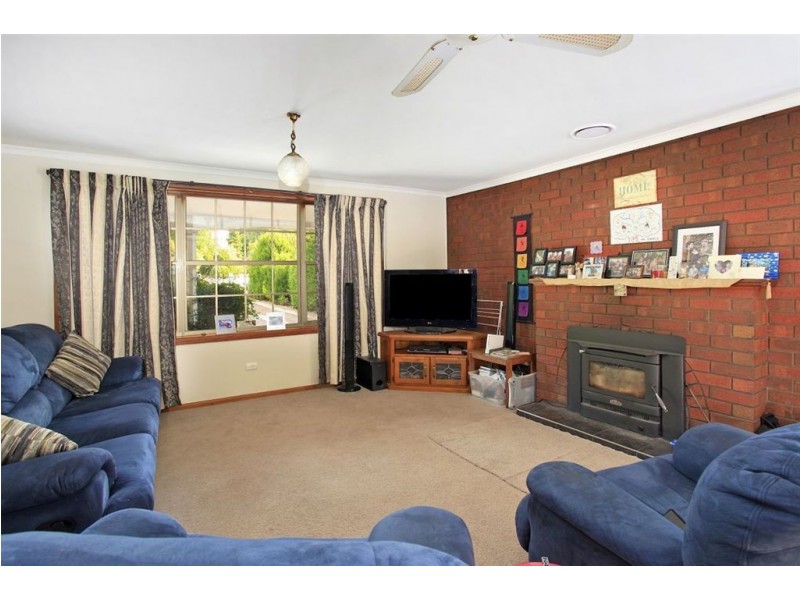 50 Meander Valley Road, Deloraine TAS 7304