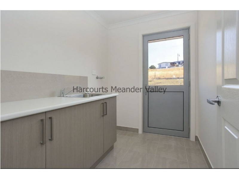 4 Carl Court, Deloraine TAS 7304