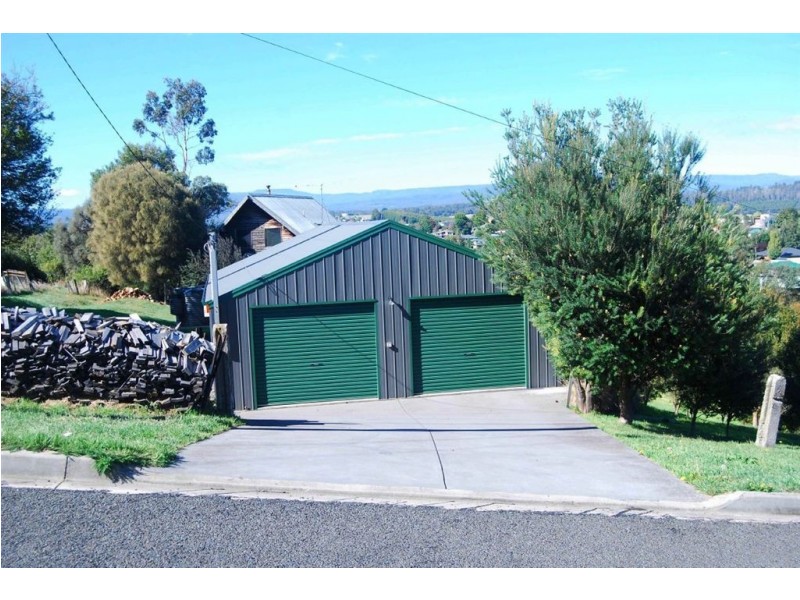 67 West Barrack Street, Deloraine TAS 7304