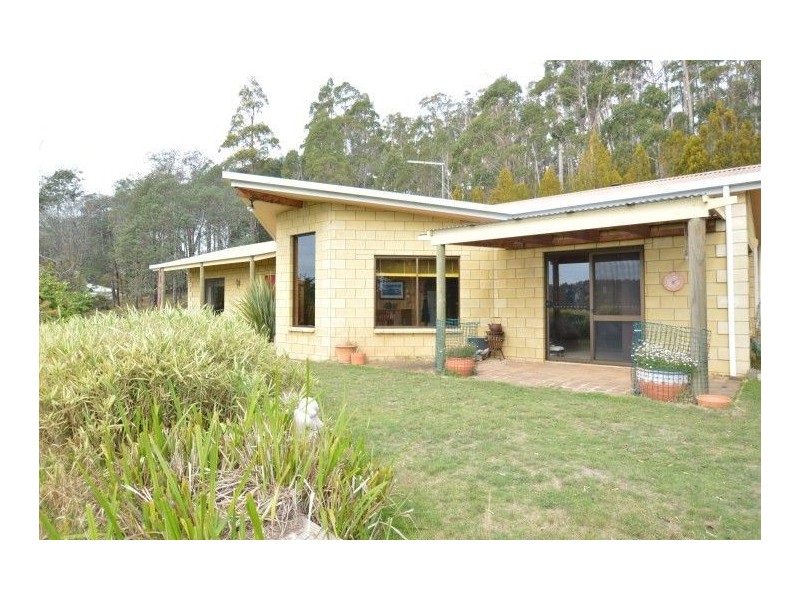120 Pumicestone Road, Deloraine TAS 7304