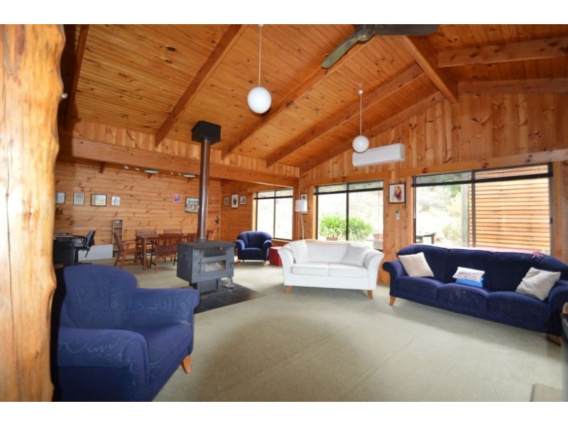 120 Pumicestone Road, Deloraine TAS 7304