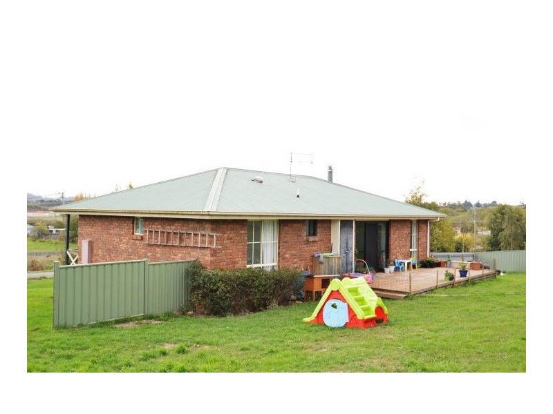 6 East Goderich Street, Deloraine TAS 7304