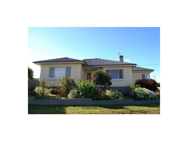 131 Emu Bay Road, Deloraine TAS 7304
