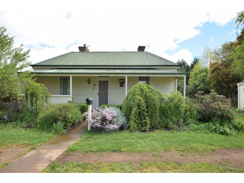 16 Lonsdale Promenade, Westbury TAS 7303