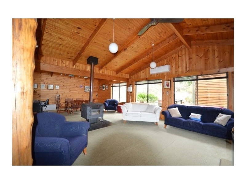 120 Pumicestone Road, Deloraine TAS 7304