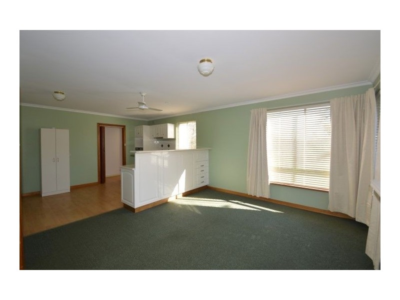 8 Lonsdale Promenade, Westbury TAS 7303