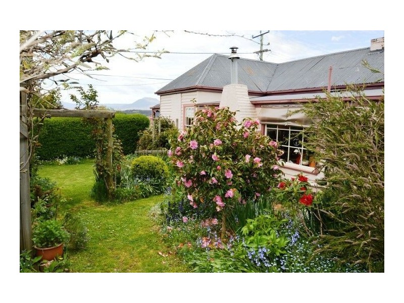 43 Weston Street, Deloraine TAS 7304