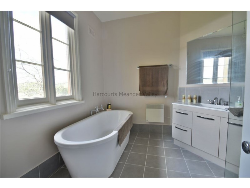 8 West Church Street, Deloraine TAS 7304