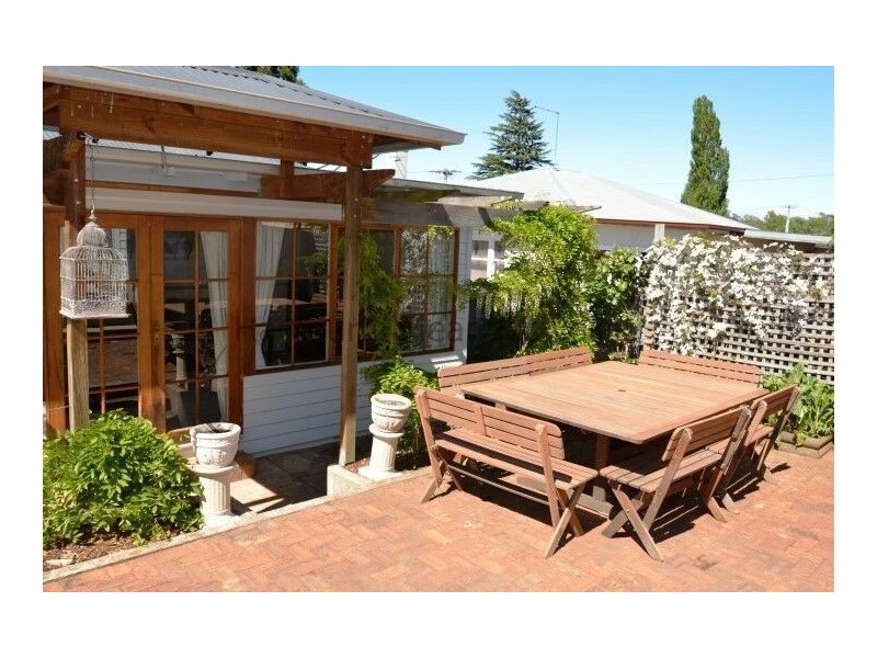 37 West Parade, Deloraine TAS 7304