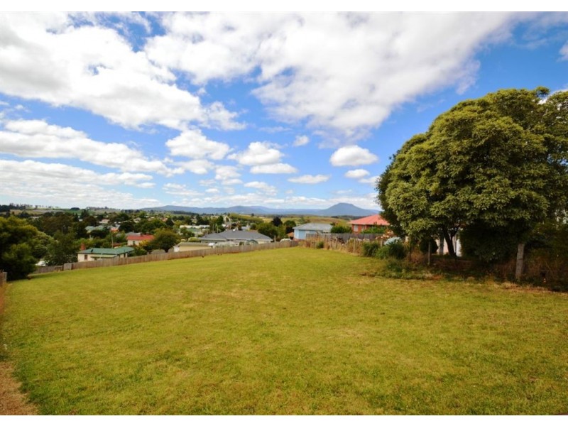 9 Quamby Street, Deloraine TAS 7304