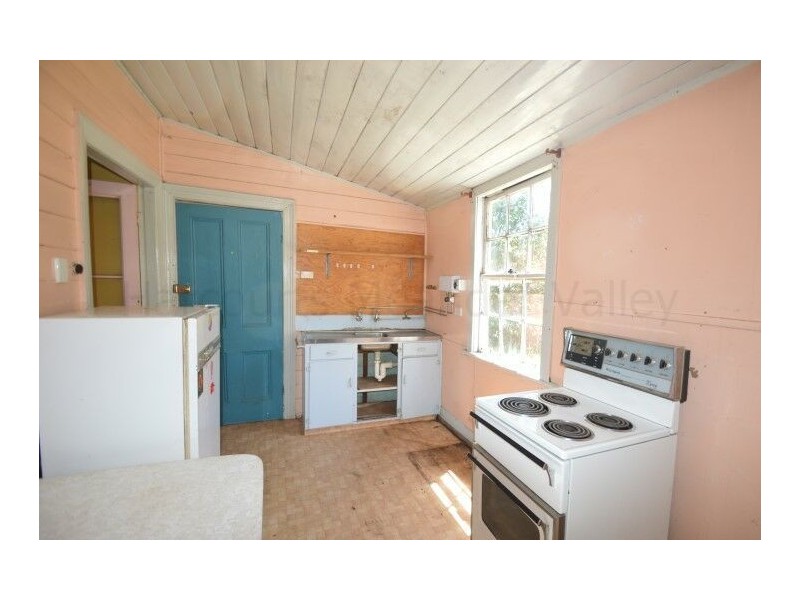 91 Emu Bay Rd, Deloraine TAS 7304