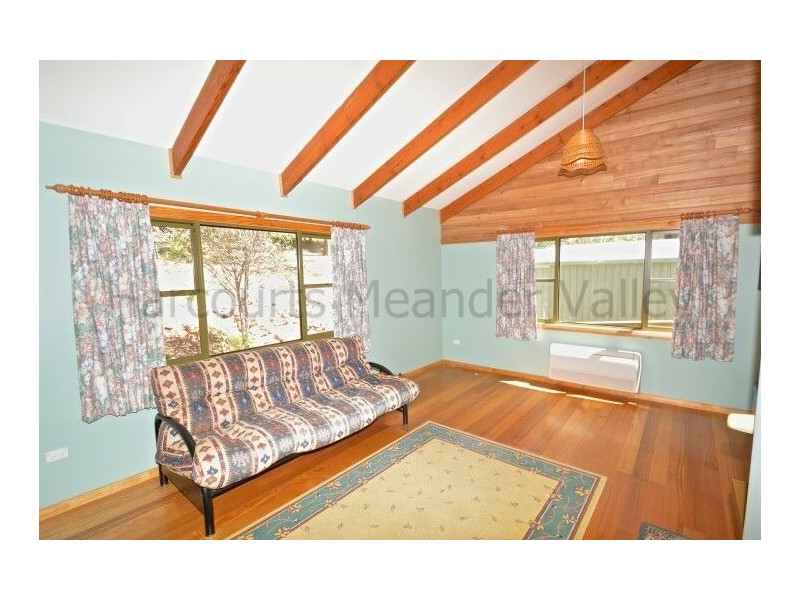 81 Pumicestone Road, Deloraine TAS 7304