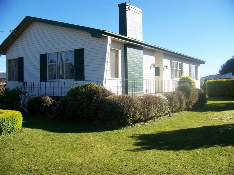 48 East Church Street, Deloraine TAS 7304