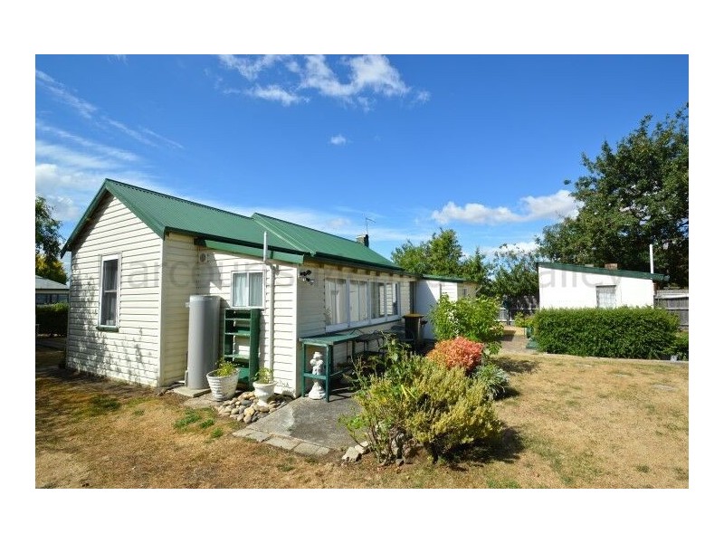 124 King St, Westbury TAS 7303