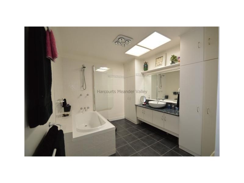 14 Barra Road, Deloraine TAS 7304