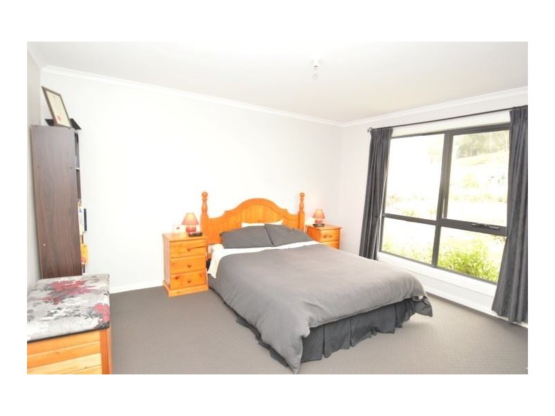 4 Pioneer Drive, Mole Creek TAS 7304