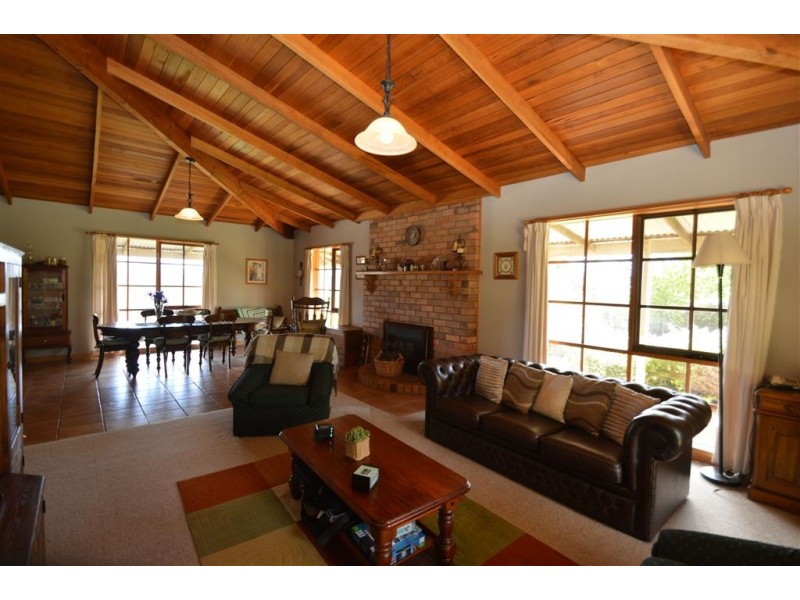 29 Dynans Bridge Road, Weegena TAS 7304