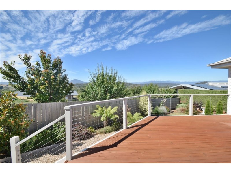 51 Moriarty St, Deloraine TAS 7304