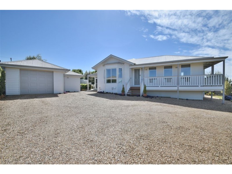 51 Moriarty St, Deloraine TAS 7304