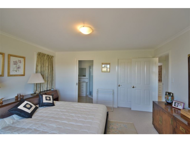 51 Moriarty St, Deloraine TAS 7304