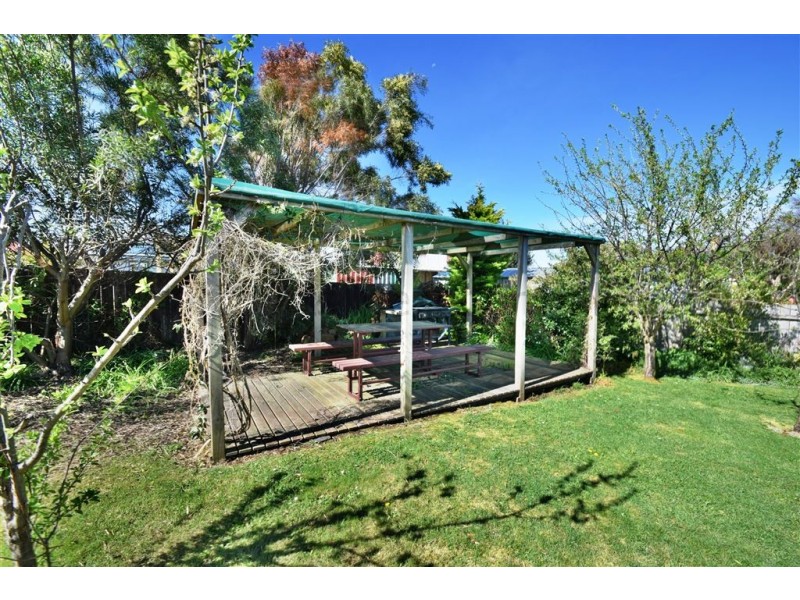 101 Emu Bay Road, Deloraine TAS 7304