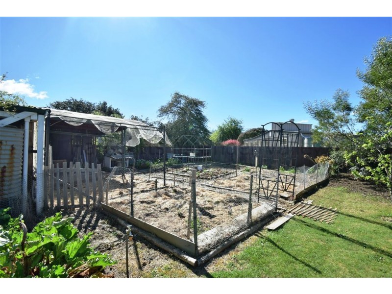 101 Emu Bay Road, Deloraine TAS 7304