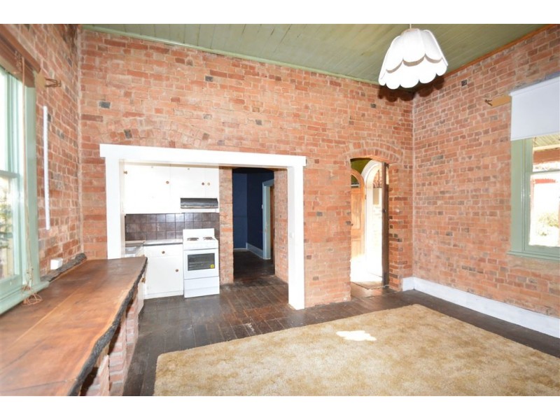 Contact Agent, Deloraine TAS 7304