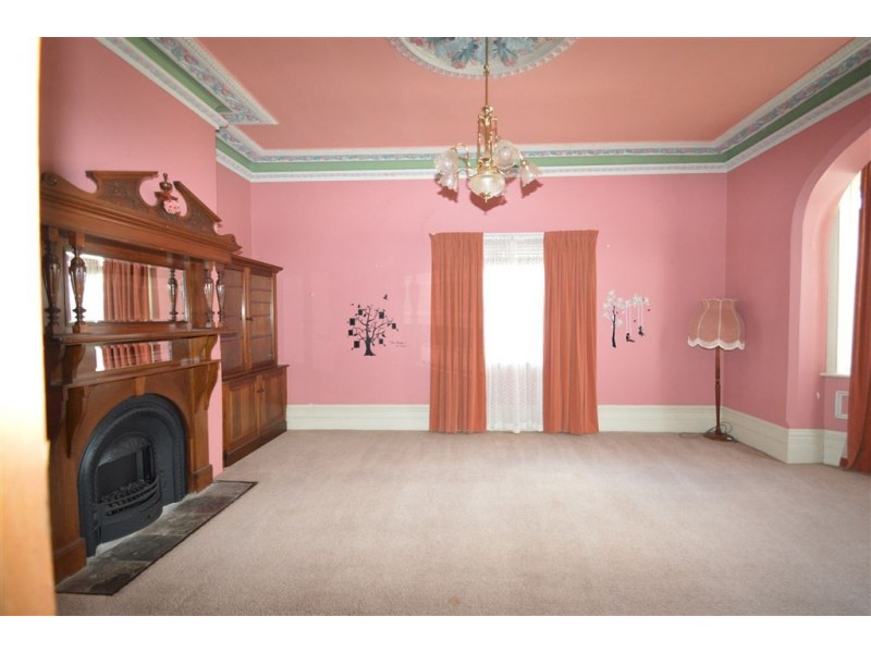 Contact Agent, Deloraine TAS 7304
