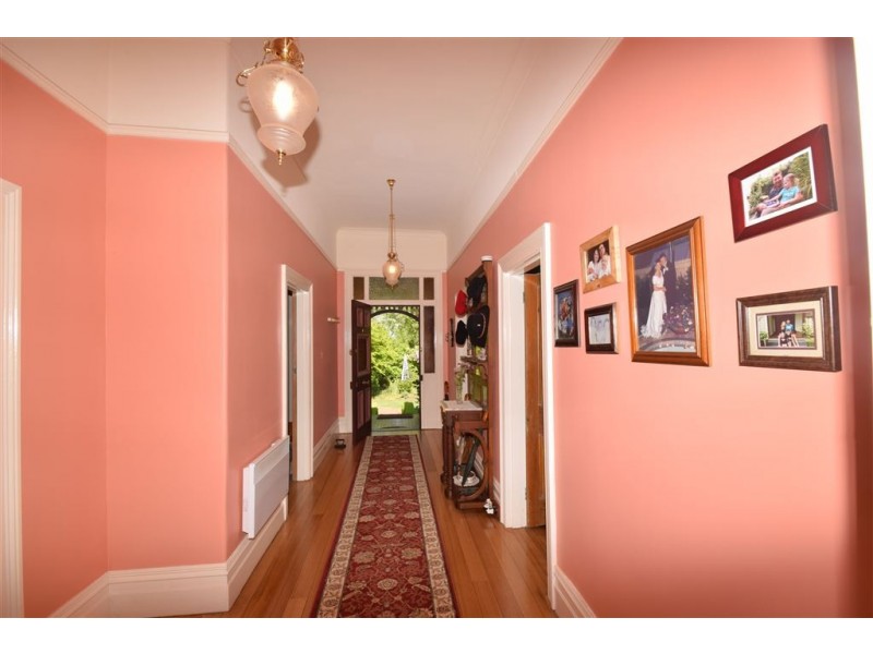 105 West Westbury Place, Deloraine TAS 7304