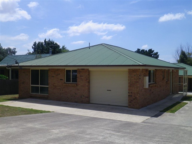Unit 1/41 West Church Street, Deloraine TAS 7304